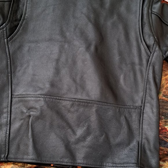 Vintage black LeatherJacket - Picture 10 of 16
